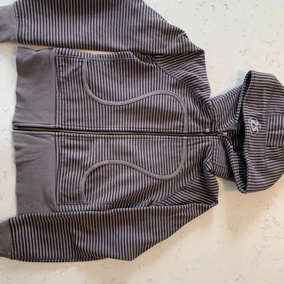 Lululemon Scuba Hoodie - Picture 2 of 2